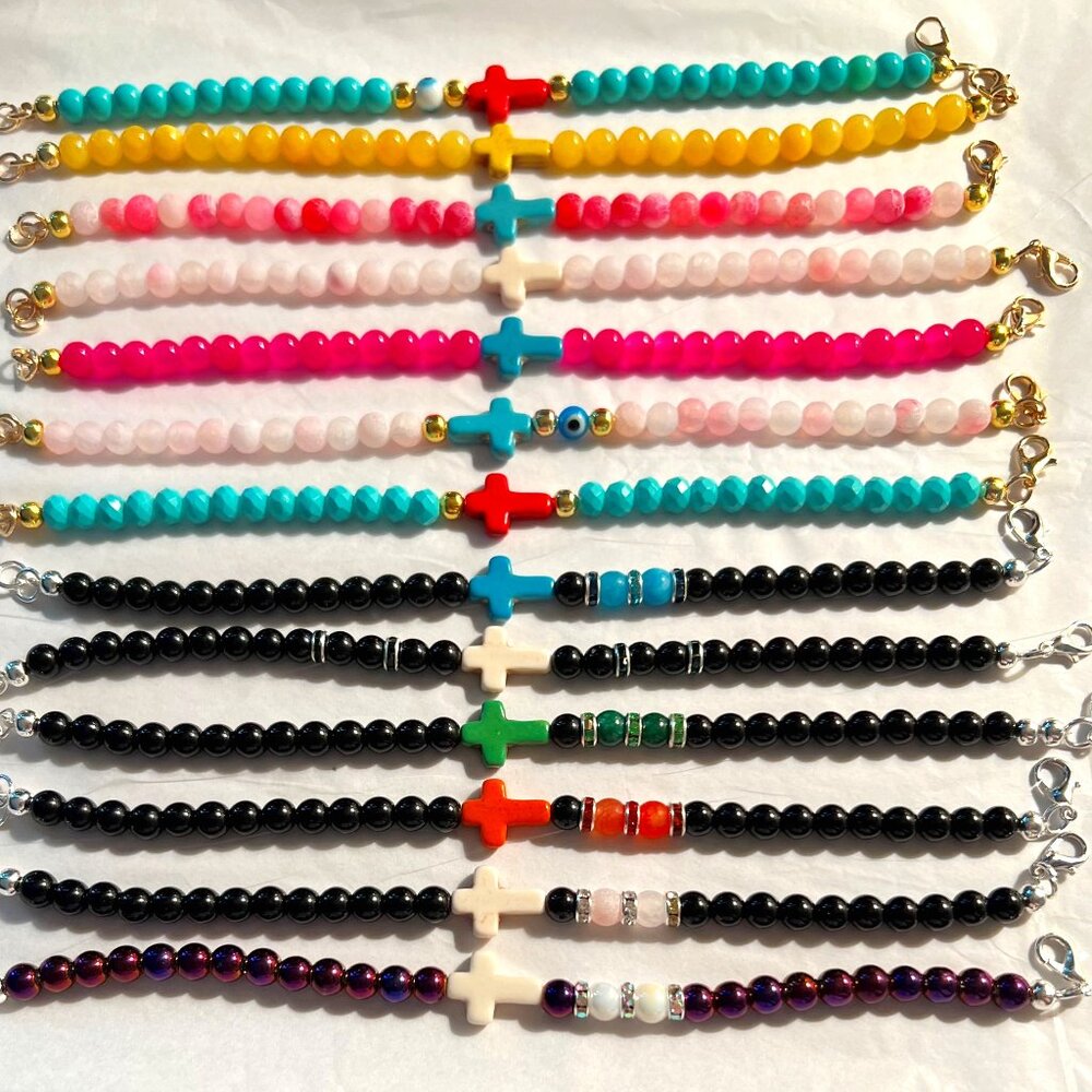 Shio Bracelet "Perfect accessories to tickle your sense of style & fun." - Picture 2 of 3